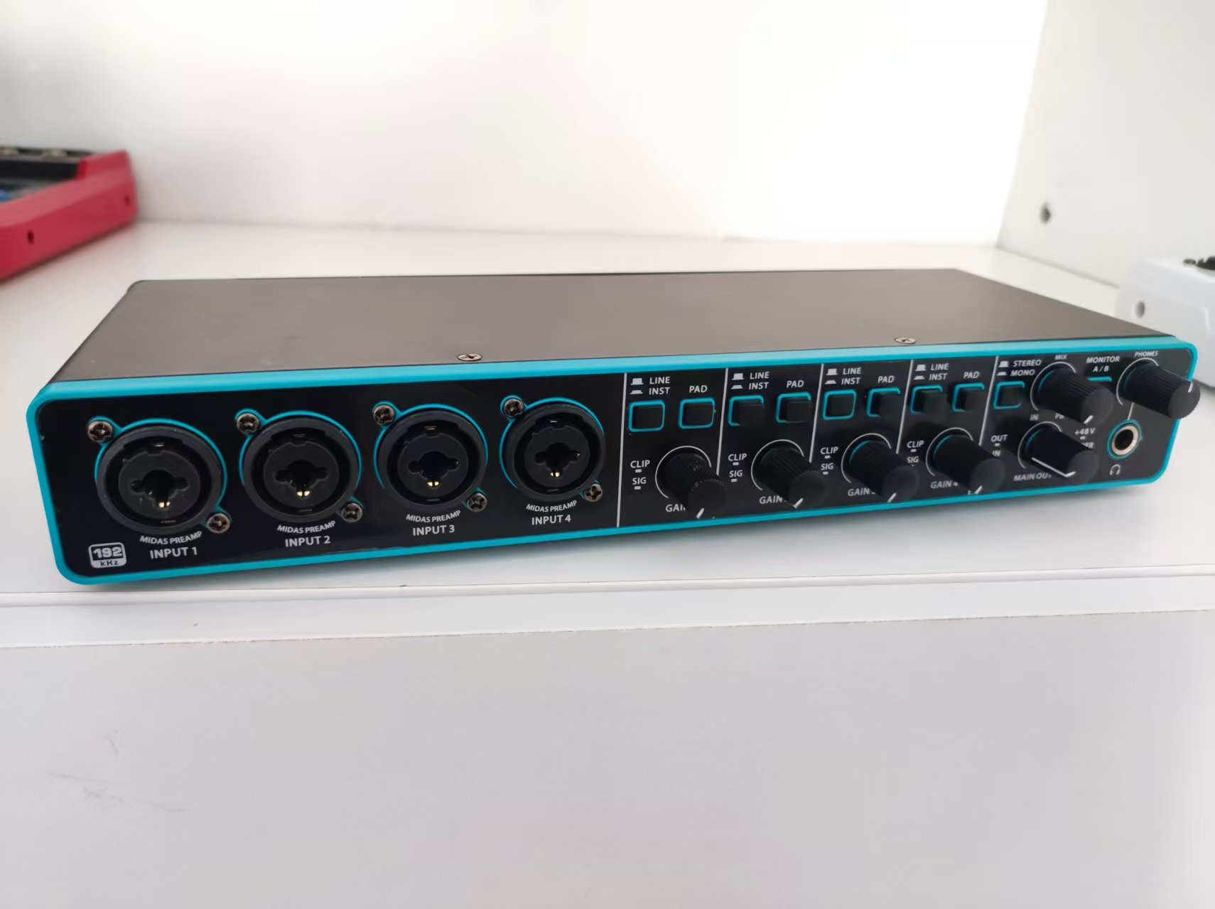 Antarmuka audio USB profesiona - Studio Audio Interface With 48V Phantom ulasan dan harga
